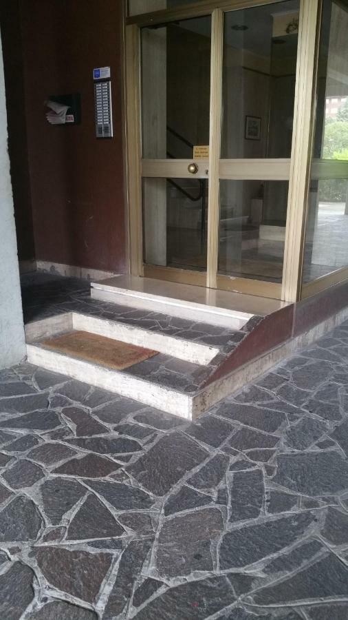 Casa Vacanze Cinecitta'Est Ρώμη Εξωτερικό φωτογραφία